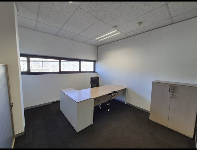 552M² OFFICE TO LET IN SANDTON CENTRAL